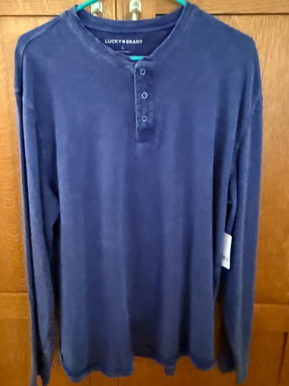 LUCKY Men's Long Sleeve Distressed Henley